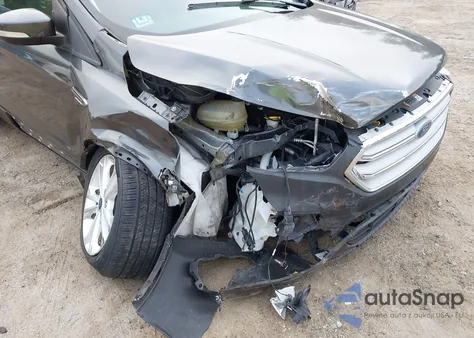 2018 Ford Escape Se из США, поврежденный, VIN 1FMCU0GD1JUA11038